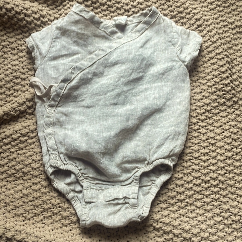 H&M Wrapover cottton bodysuit us